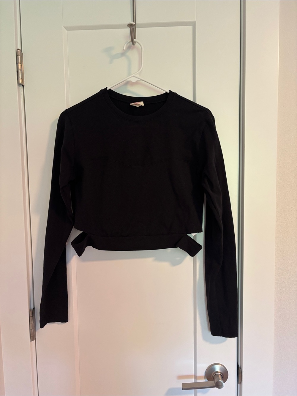 Champion Black Women's Cropped Long-Sleeve Shirt
